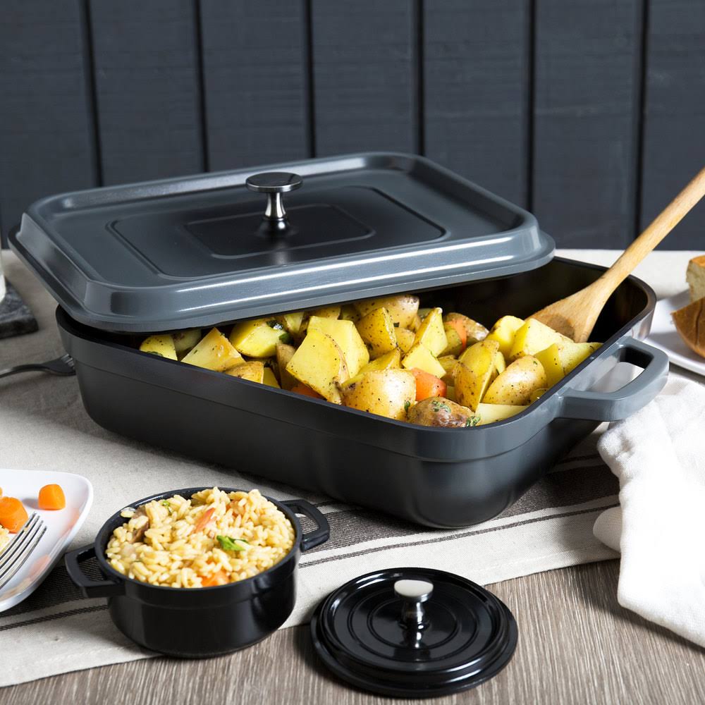 Lightweight Cast Aluminum Roaster Pan with Lid, 5 Quart, Gray G68149