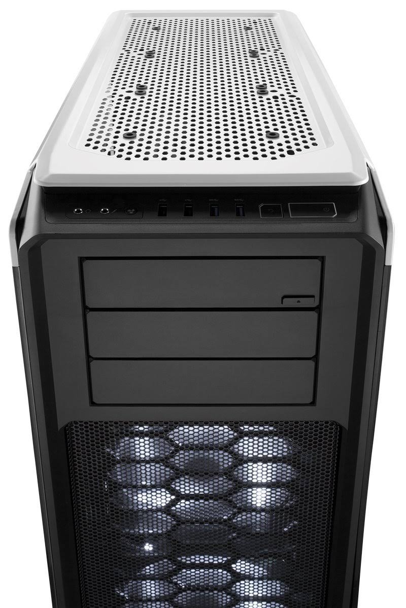 White Full Tower Windowed Case J903