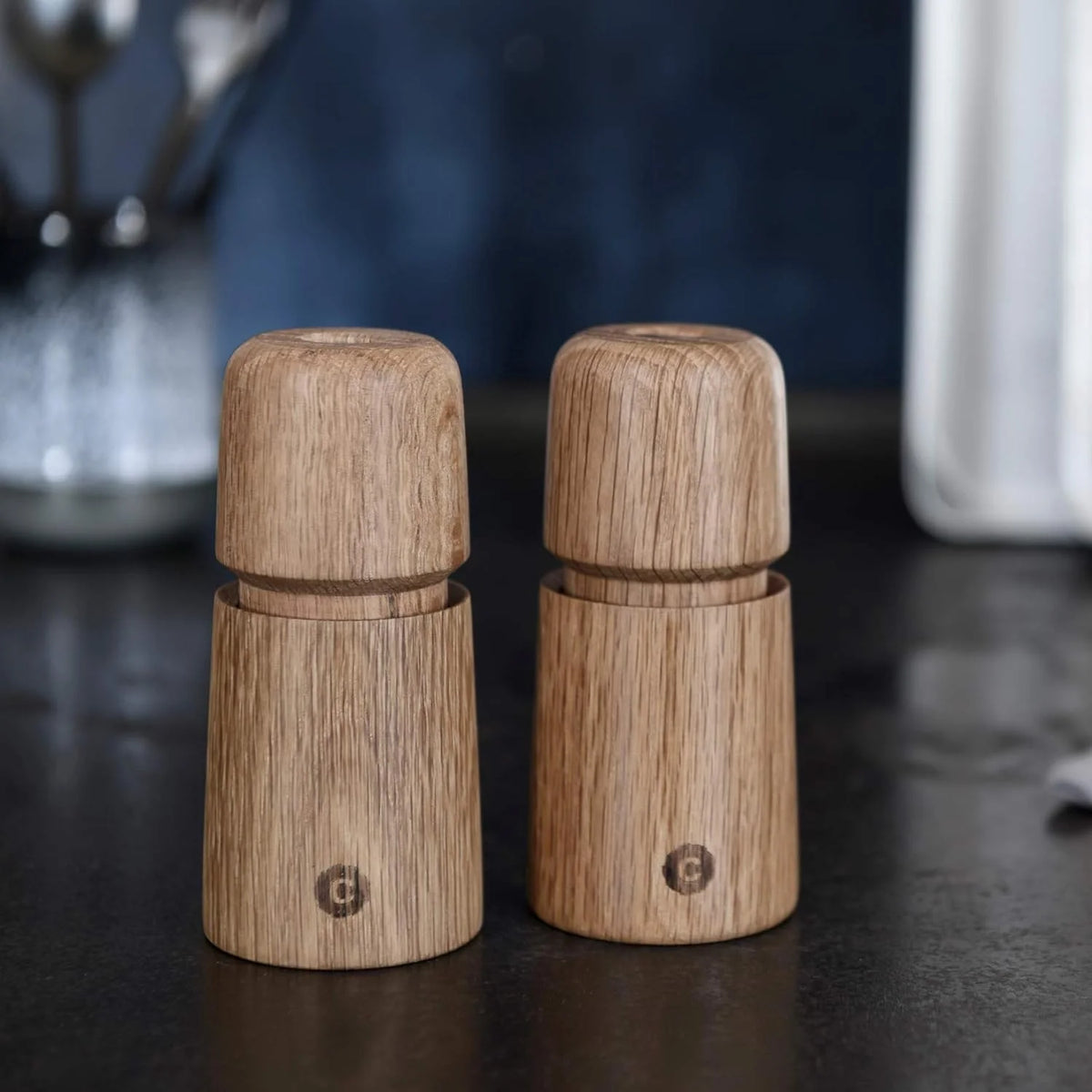 Oak Salt or Grinder with Ceramic Grinder G5134