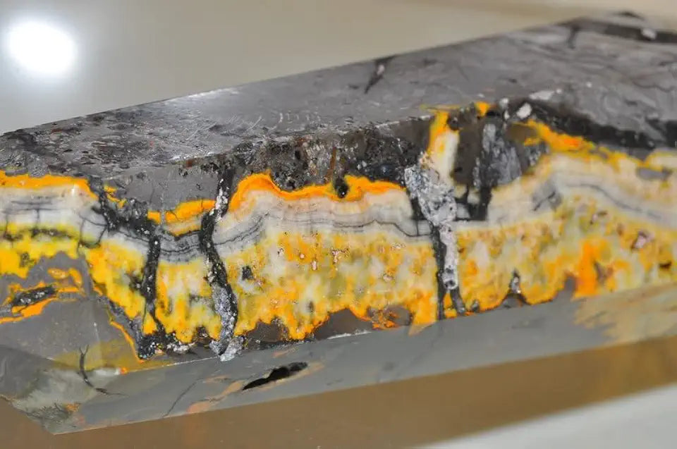 Yellow Orange Bumble Bee Jasper Generator Tower Point Obelisk J1106