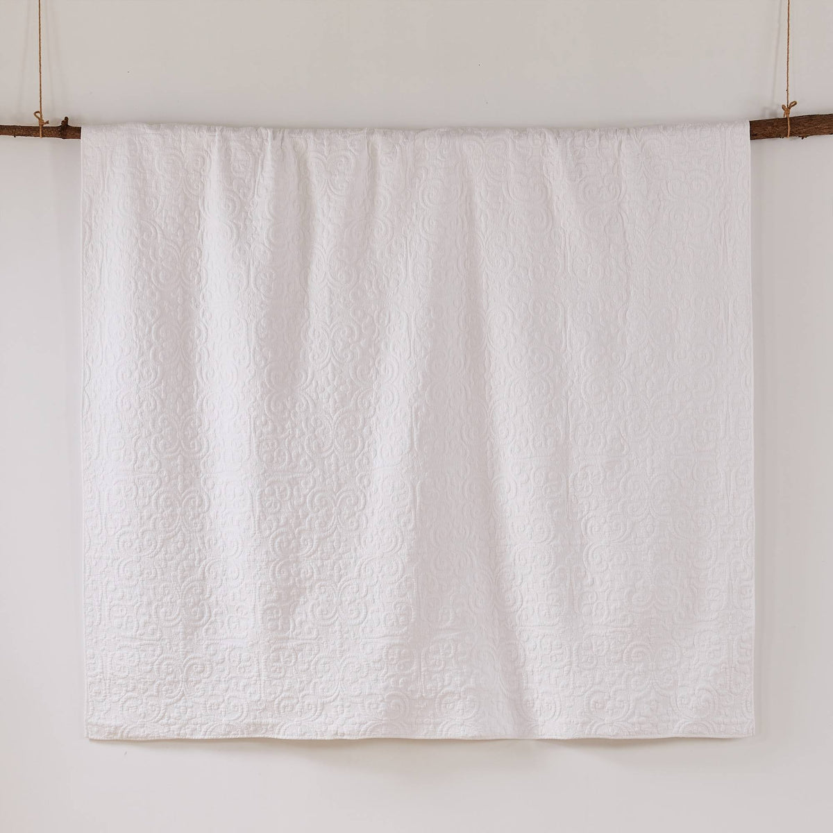 White Reversible King Quilt S9681