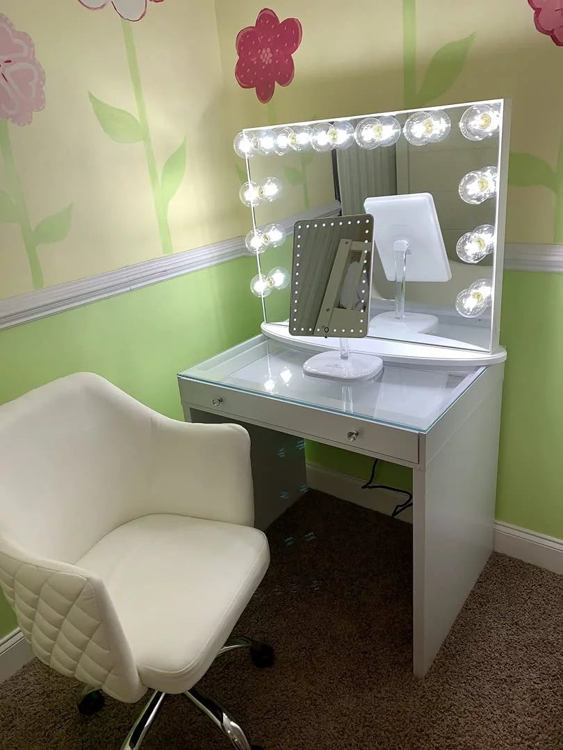 White Quilted Velvet Desk Chair with Wheels Y568105