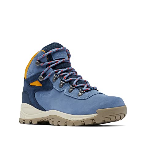 Women's Waterproof Hiking Boot O970949