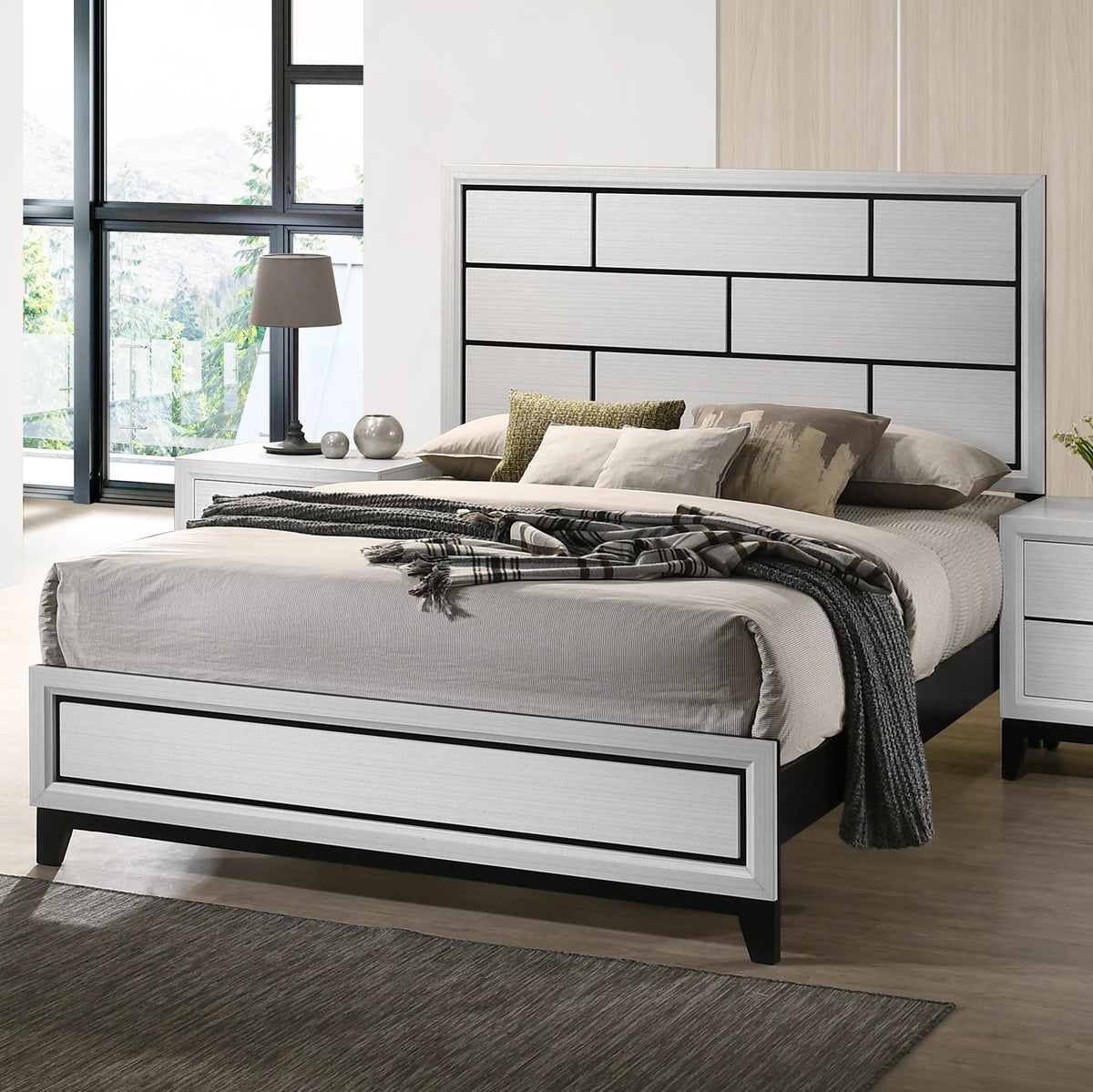 White Queen Bedroom Set with Dresser, Mirror, Night Stand B7732
