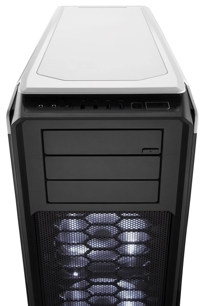 White Full Tower Windowed Case J903