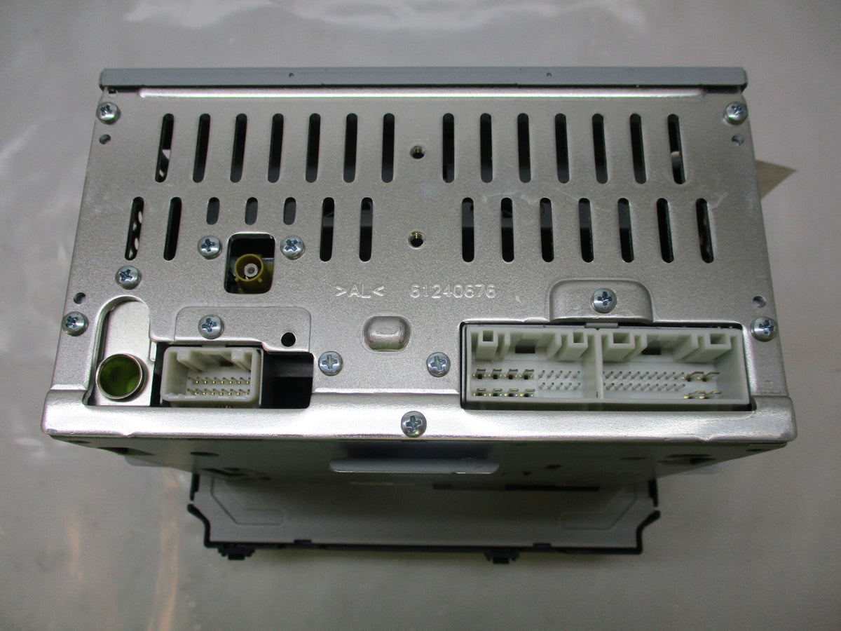 17 18 19 Kia Sportage CD Player Satellite Radio Receiver Head Unit Y8737