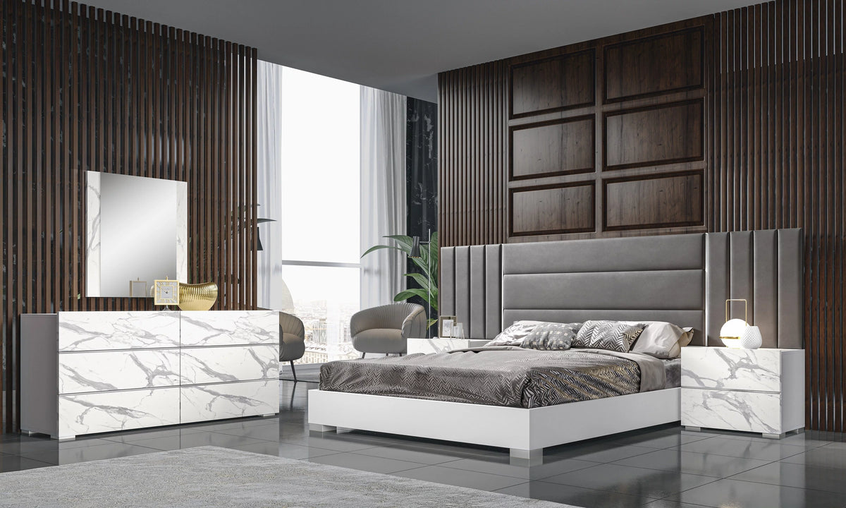 Queen Bedroom Set D46798