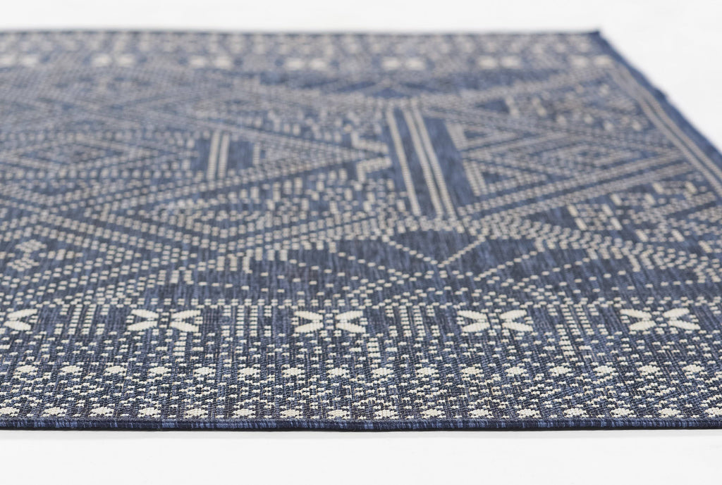 Navy 8' x 10' Rug C720