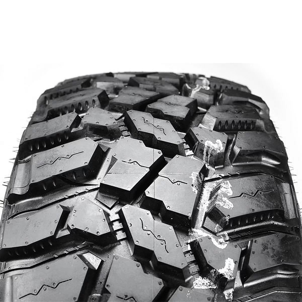 Mud Terrain Light Truck Tire M502