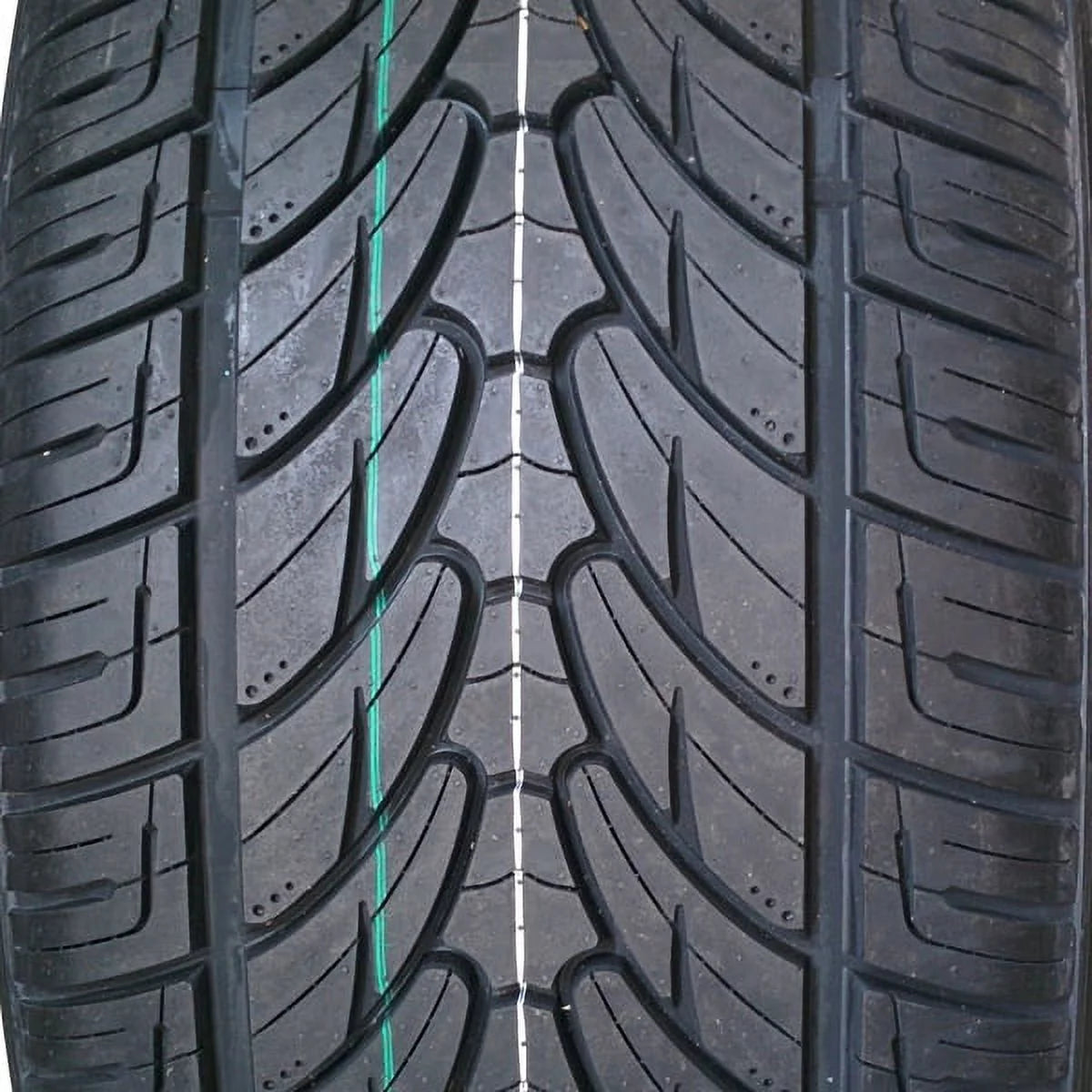 275/30ZR24 101W XL All Season M+S Performance SUV/Pickup Tires V94458